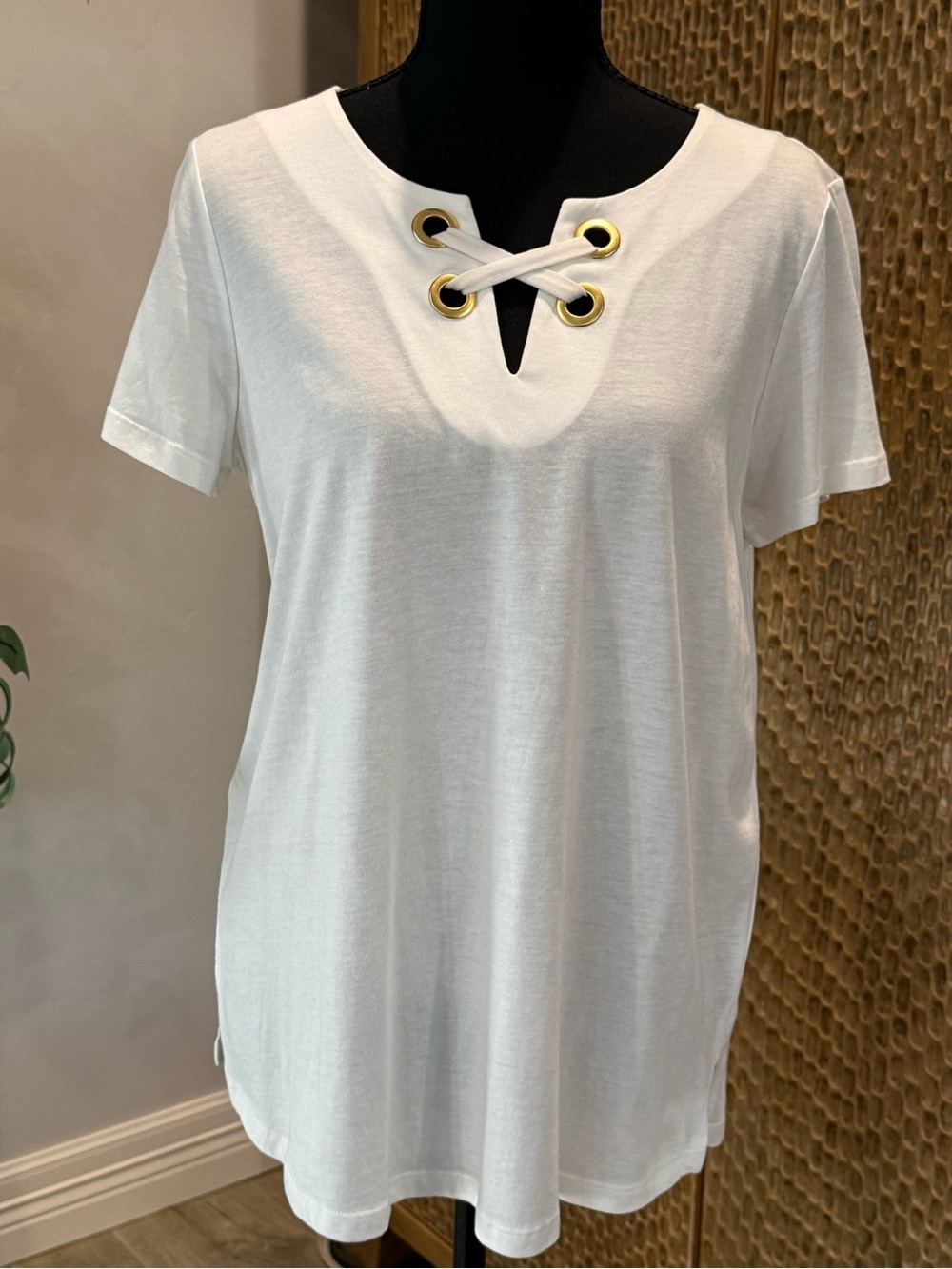 Michael Kors White Short Sleeve Lace-Up Eyelet Top NEVER WORN No Tags